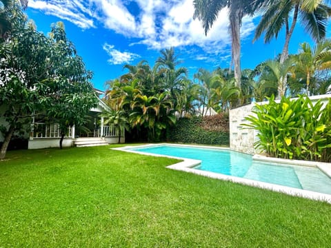 Natural landscape, Pool view, Swimming pool, Swimming pool, sunbed