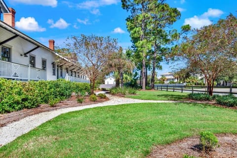 Tybee Historic Commissary Quarters Unit 1 Apartment in Tybee Island