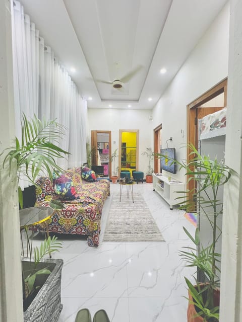 friends home Apartment in Islamabad