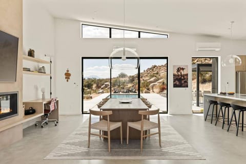 Whistling Rock A Luxury Joshua Tree Experience House in Yucca Valley