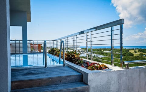 Balcony/Terrace, Swimming pool