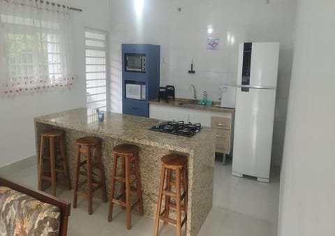 Kitchen or kitchenette, Dining area, stove