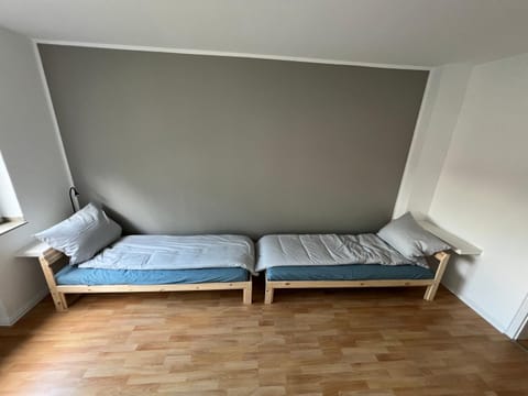 EMAS4 Wohnung mit 2 Einzelbetten, Küche Apartment in Krefeld