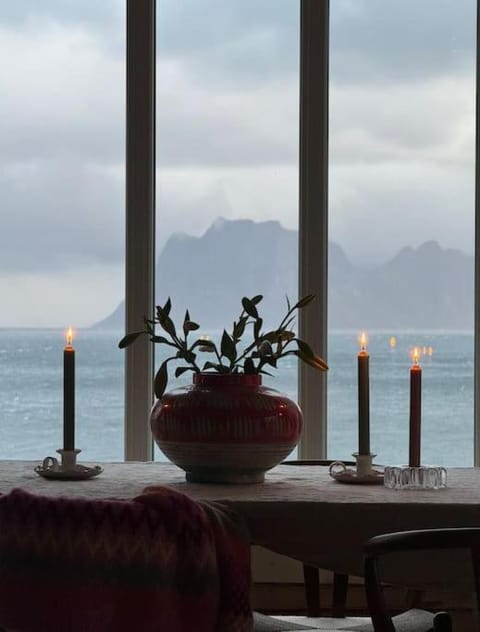 Myrland Retreat - Ocean & Mountainview House in Lofoten