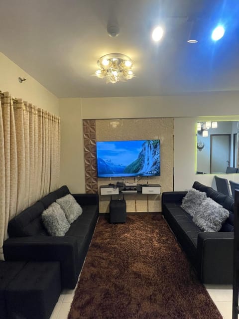 Two Bedroom with Balcony 70sqm -Pasig Hotel in Pasig