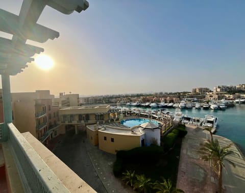 Lake view, Pool view