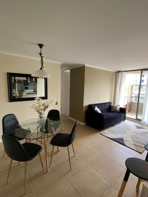 TV and multimedia, Seating area, Dining area