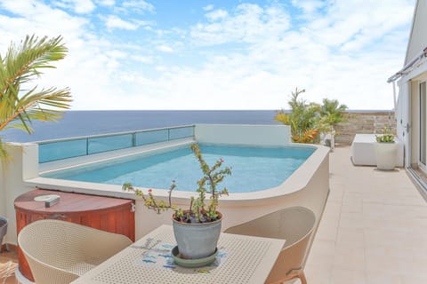 Sapphire Penthouse Apartment in Sint Maarten