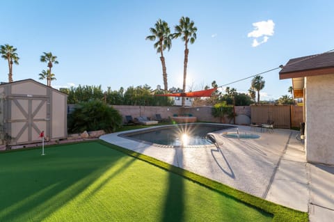 Garden, Garden view, Pool view, Swimming pool