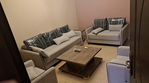 أبو راشد للشقق المفروشه Apartment in South District