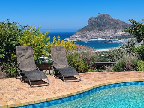 Patio, Seating area, Mountain view, Pool view, Sea view, Swimming pool, sunbed