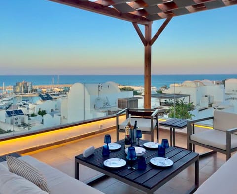 Patio, Day, Natural landscape, View (from property/room), Balcony/Terrace, Dining area, Sea view