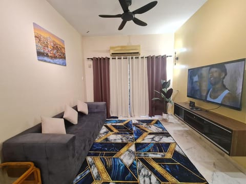 GFloor up to 9pax, bbq summer beach Apartment in Port Dickson