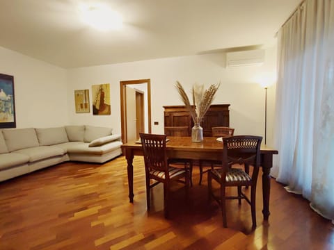 The Chess House - Appartamento con Terrazzo Appartement in Cinisello Balsamo