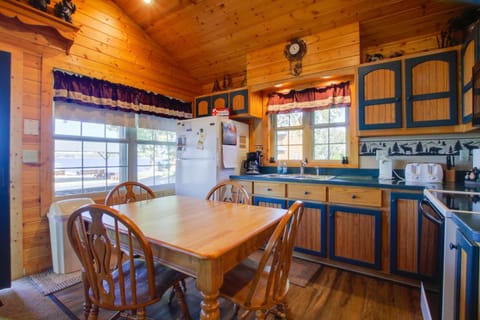 Shawano Lake Cabin with Boat Dock! House in Wisconsin