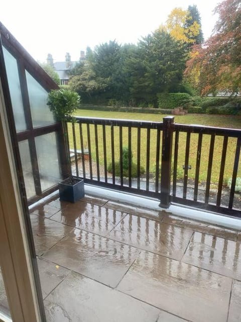 Balcony/Terrace, Garden view