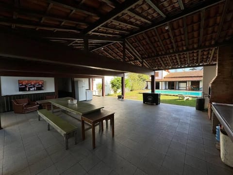 Casa com 9 quartos, Piscina 10x5m e área gourmet House in Cabo Frio