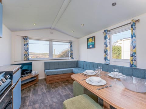 Ocean Wave 2 Pets Welcome - Property 1 House in Woolacombe