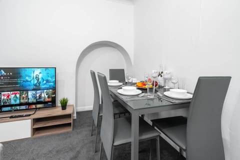 TV and multimedia, Dining area