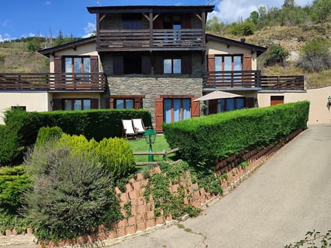 Property building, Garden, Garden view