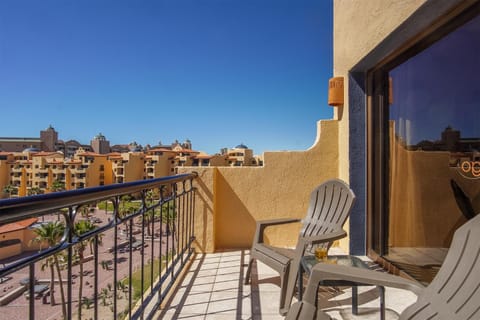 Property building, View (from property/room), Balcony/Terrace