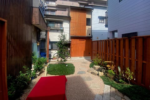 Property building, Day, Garden, Garden view