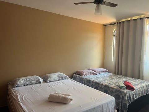 Quartos privativos no melhor setor da cidade Ar split TV Wi-fi Vacation rental in Goiania