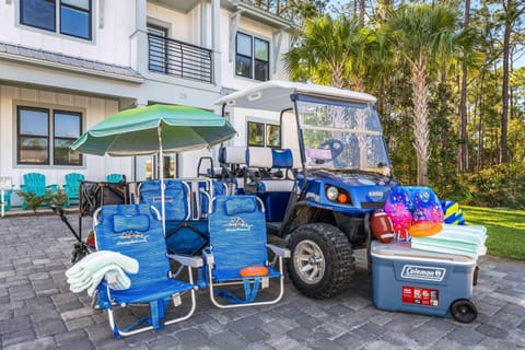 Marl-Inn Blue House in Miramar Beach