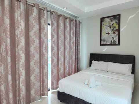 Ipoh Kinta river front luxury pent house 4br 18pax Apartment in Ipoh