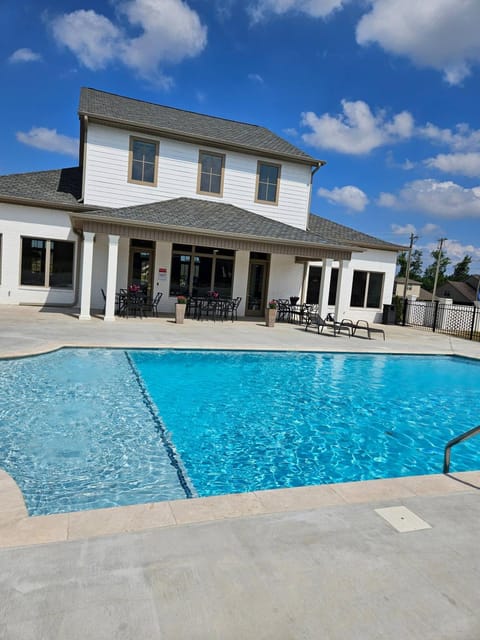 Communal lounge/ TV room, Other, Pool view, furniture