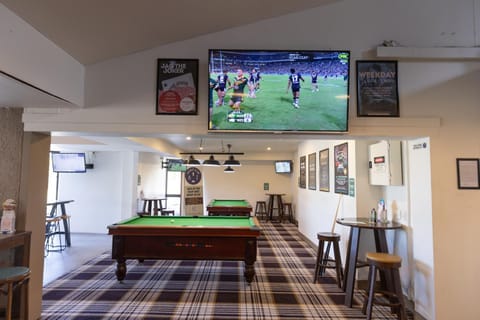 Billiard, Lounge or bar