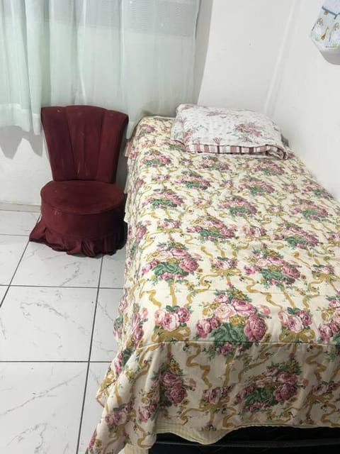 Casa c garagem Santa Inês próx a av contagem House in Belo Horizonte