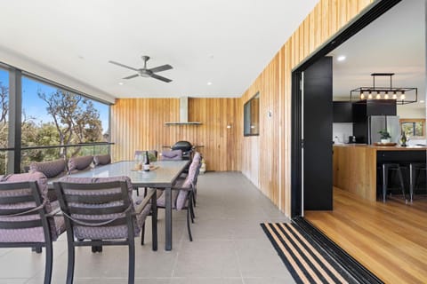 BBQ facilities, Living room, Seating area