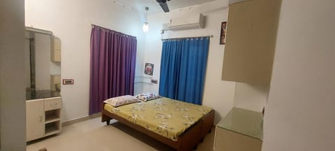 Parthasarathy Homestay Vacation rental in Thiruvananthapuram