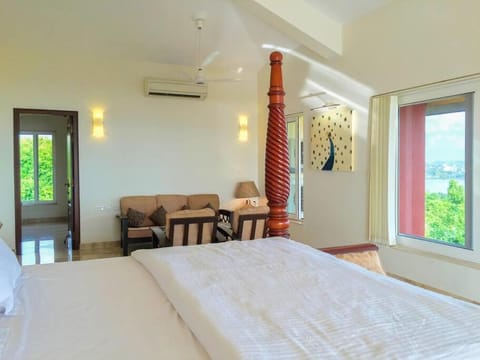 DOLPHIN HEIGHTS 5BHK Sea View Pool Villa Candolim Villa in Goa, India