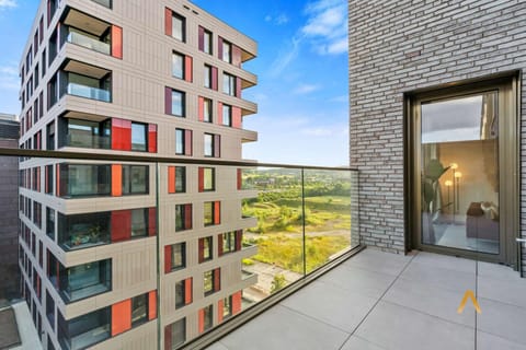 View (from property/room), Balcony/Terrace, City view