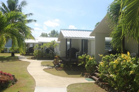 Ranginuis Retreat Motel in Cook Islands