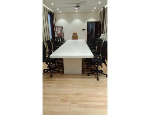 Living room, Seating area, Dining area, Meeting/conference room