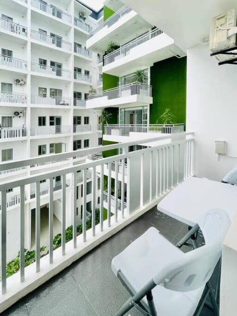 WV 18 Serene & Minimalist Urban Studio Apartment in Iloilo City