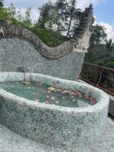 Heaven View 5 Bedroom Ubud Sayan House in Abiansemal