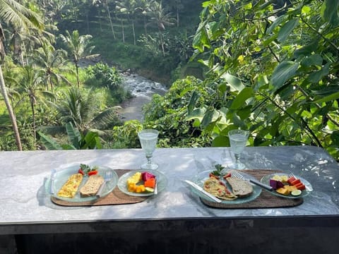 Heaven View 5 Bedroom Ubud Sayan House in Abiansemal