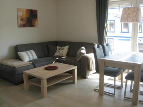 Living room, Photo of the whole room