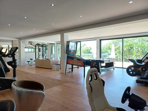 Game Room, Fitness centre/facilities