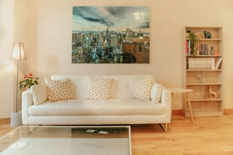 Library, Living room, Seating area