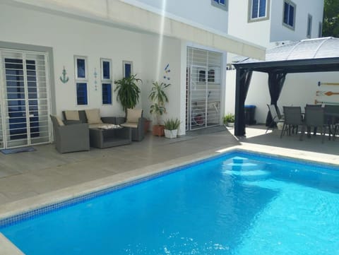 Patio, Pool view, Swimming pool