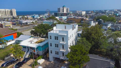 Go with the Flo 1 House in Carolina Beach