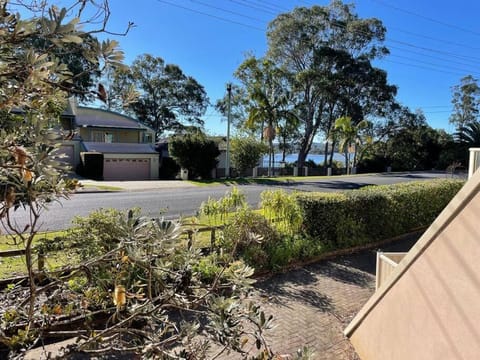 Batemans Bay Town Centre Townhouse House in Batemans Bay