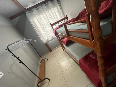 Casa com Piscina a 100metros da Praia NavegantesSC- RECANTO DO JESA House in Navegantes