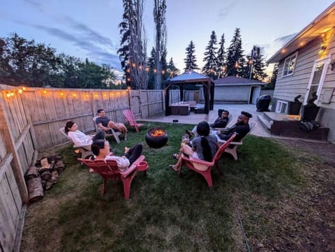 BunkBedDreams,10 Beds,Near Rogers place and Nait House in Edmonton