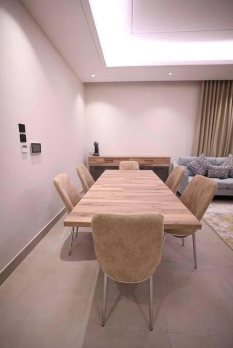 Flat with four bedrooms Apartment in Riyadh